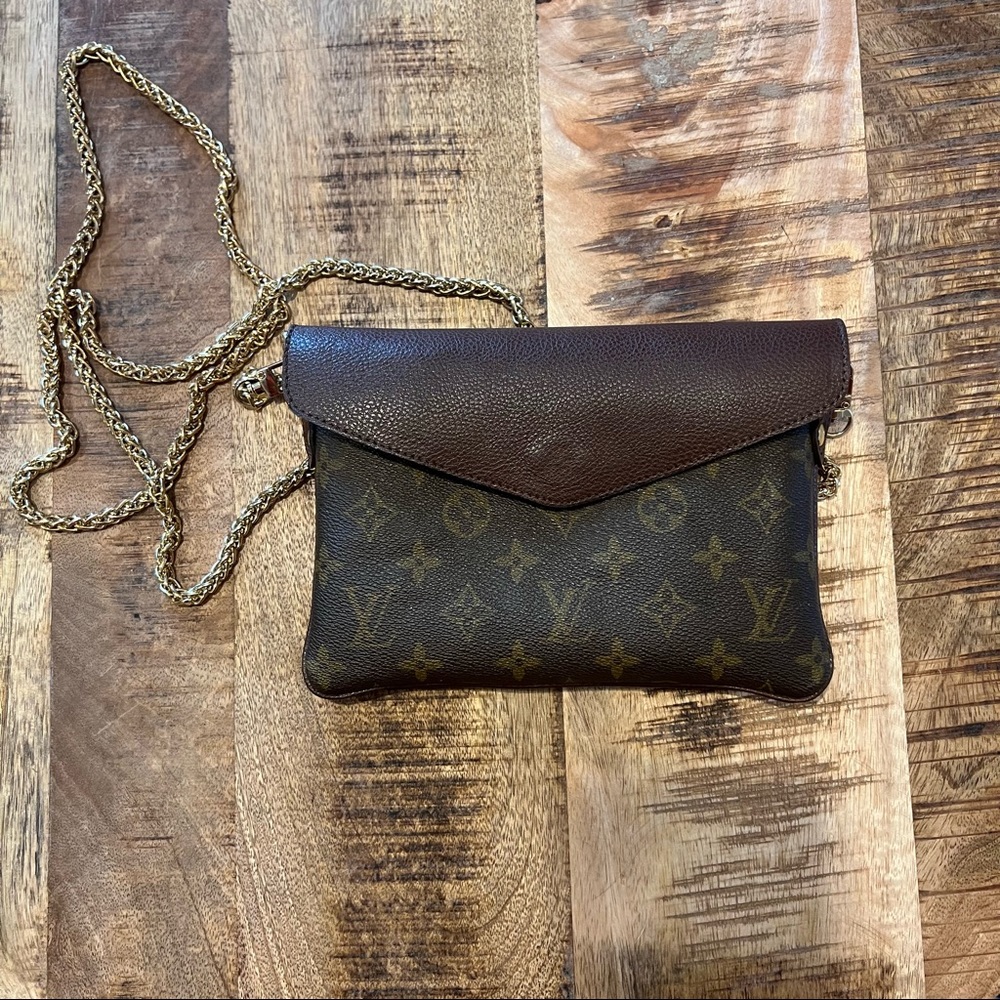 ✨ Genuine Leather/LV Canvas Bag ✨